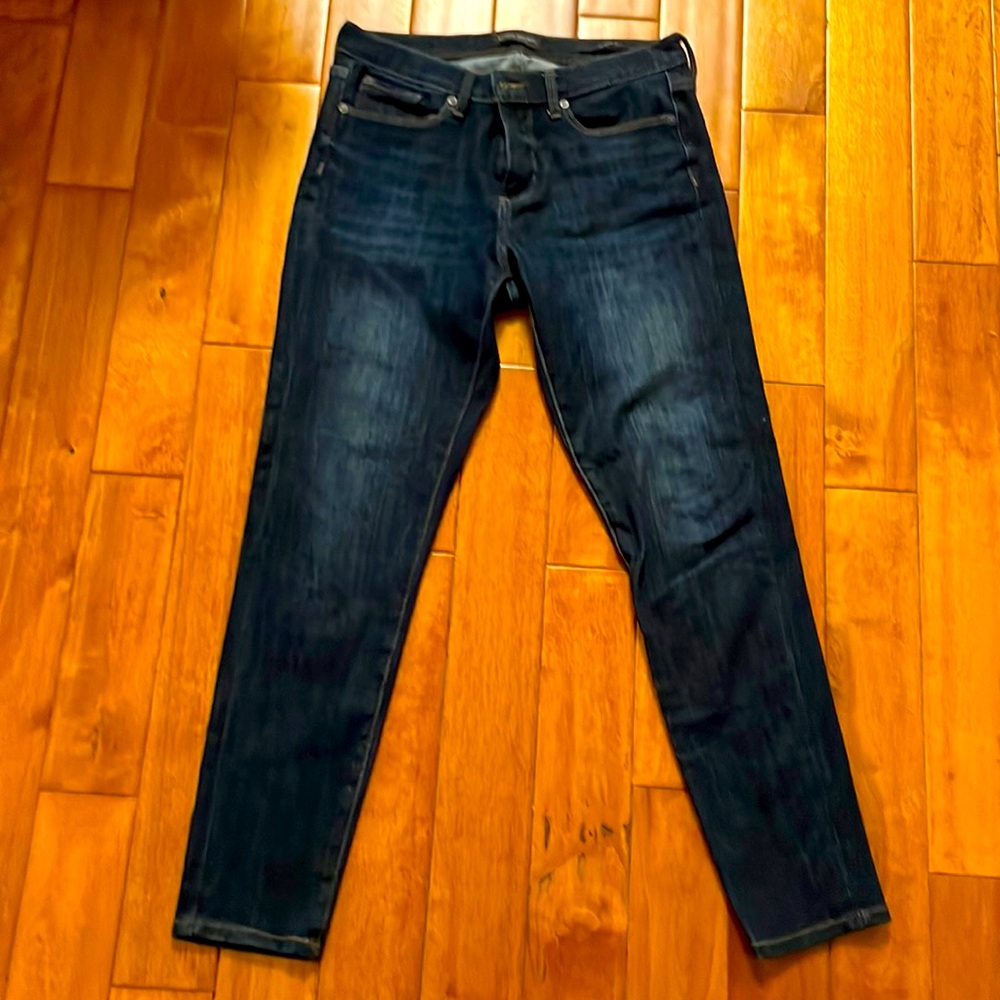 Banana republic, size 28 skinny jeans. Dark blue. Not super skinny. Hardly worn.